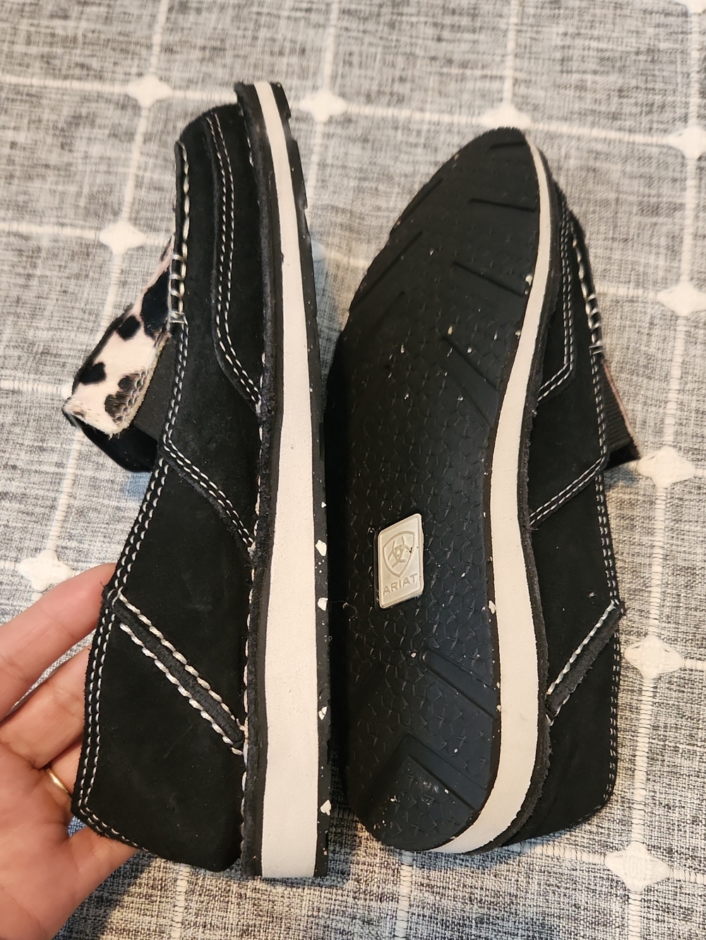 Ariat Cruiser Slide On Loafers Cow Hide Animal Print EUC Black & White - Picture 5 of 10